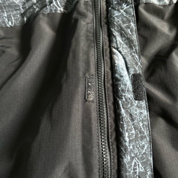 Like new size 16 xxl black marble coat for big boys winter coat - Picture 2 of 6